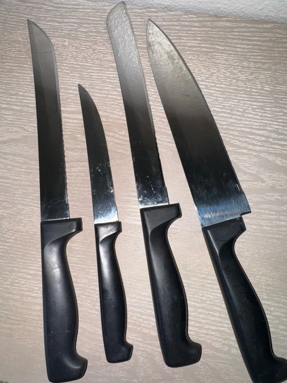 Tri Star knives Set of 4